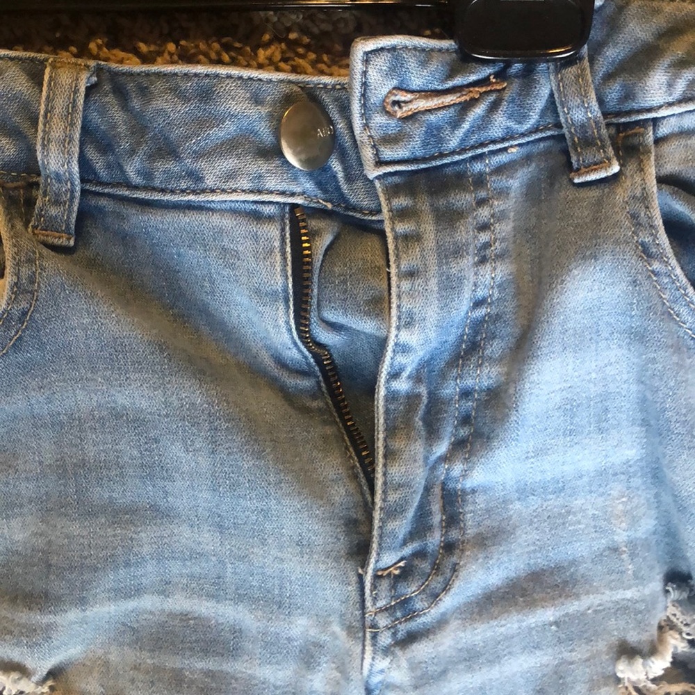 Jeans - Picture 2 of 5